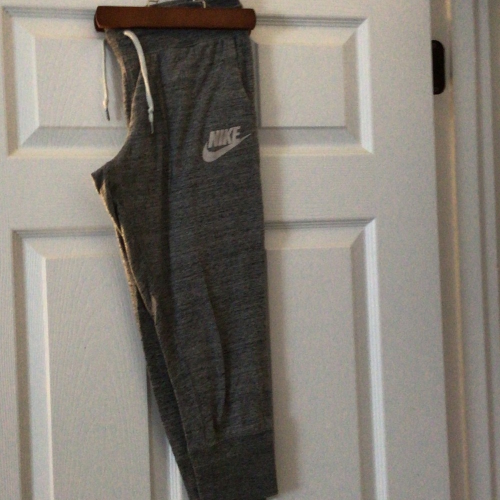 Nike Heather Gray Slim Jogger Pants
